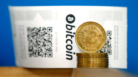 El bitcóin bate todos sus récords y roza los 1.600 dólares