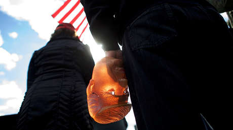 Los principales canales de EE.UU. se niegan a emitir el anuncio de Trump sobre sus primeros logros 