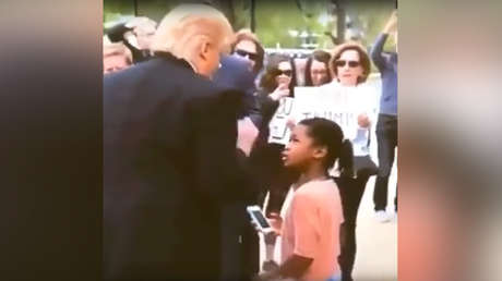 Una niña regaña a 'Donald Trump' de esta forma y se vuelve viral (VIDEO)