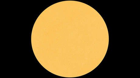 Algo raro pasa con nuestro Sol: todas las manchas desaparecieron de su superficie 