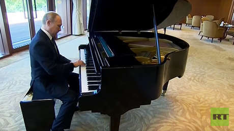 VIDEO: Putin toca el piano en la residencia de Xi Jinping en Pekín