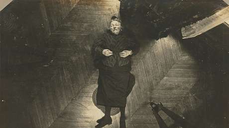 Los espeluznantes escenarios de asesinatos fotografiados por un popular detective del s. XX