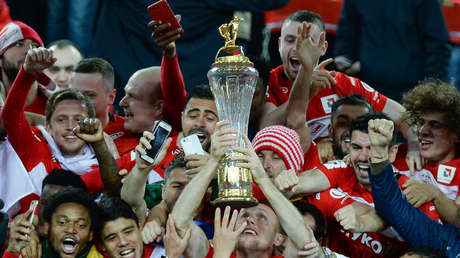 ¡Una locura! Así celebró el Spartak la obtención del campeonato ruso 