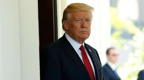 CNN: Abogados de la Casa Blanca estudian cómo funciona un 'impeachment'... por si acaso