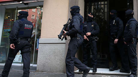 España: Detenidos dos hombres vinculados con EI preparados para convertirse en terroristas suicidas