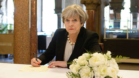 May eleva a "crítico" el nivel de amenaza terrorista y alerta de que un nuevo ataque es "inminente"