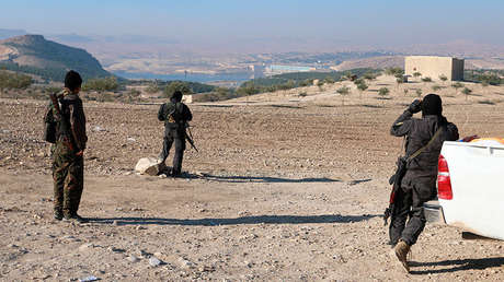 VIDEO: Más de 100 camiones cargados de armas estadounidenses llegan a los milicianos kurdos en Siria