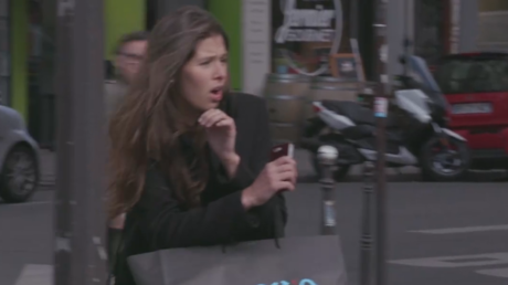 Peatones pasan el peor día de sus vidas con este experimento de infarto