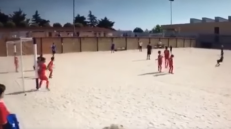 ¡Vaya golazo!: El hijo de Ronaldo 'vuelve loco' a medio mundo con este tiro libre 