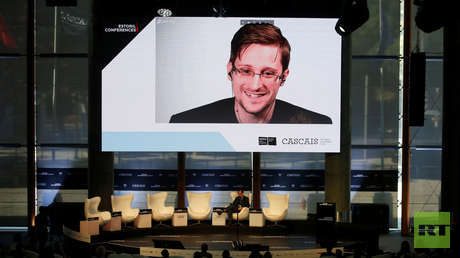 Snowden: "Los derechos se pierden por leyes cobardes"