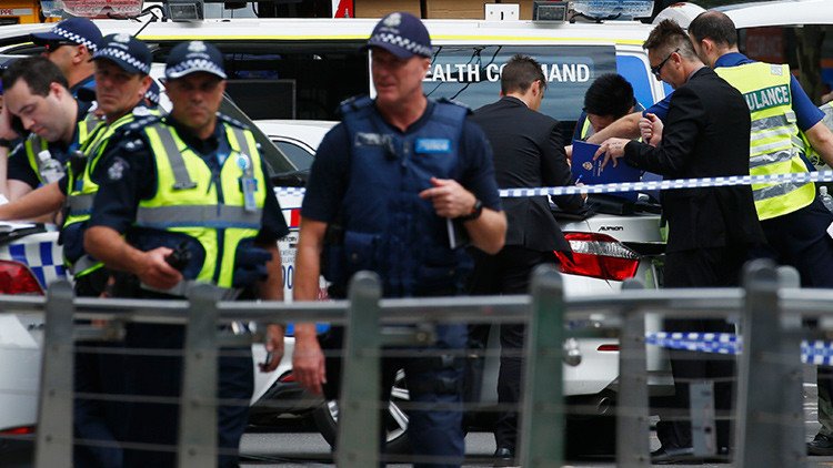 Fuerte explosión, disparos y toma de rehenes en un edificio de apartamentos en Australia (VIDEO)