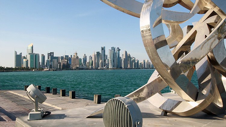 "Catar pagó 1.000 millones de dólares a terroristas por la liberación de la familia real"