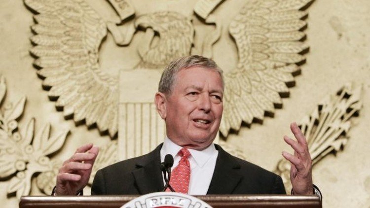 Catar contrata a exfiscal general de EE.UU. para desmentir las acusaciones de apoyo al terrorismo