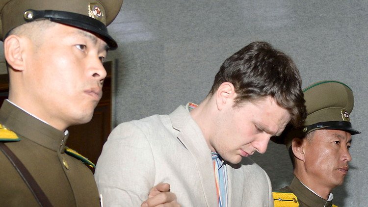 El estudiante estadounidense liberado por Corea del Norte se encuentra en coma