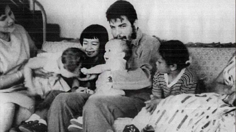 "¿Por qué quiero a mi papá si no estaba a mi lado?" El Che Guevara, en el recuerdo de su hija Aleida