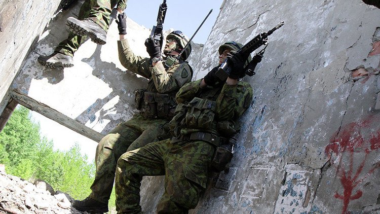 La OTAN despliega tropas en Lituania ante la supuesta amenaza rusa (VIDEO)