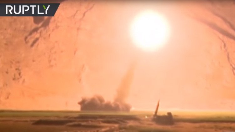 Video: El momento en que Irán lanza misiles contra posiciones del EI en Siria