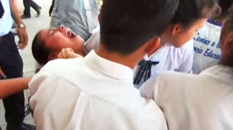 Perú: Estudiantes 'poseídos por demonios' se convulsionan, gritan y se desmayan