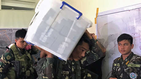 El Ejército filipino descubre 1,6 millones de dólares en paquetes abandonados por los yihadistas