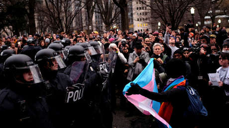 Un periodista se enfrenta a 75 años de cárcel por cubrir una manifestación contra Trump