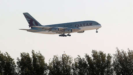 Un empresario catarí enviará 4.000 vacas en aviones para suplir la falta de la leche por el bloqueo