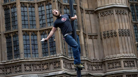 VIDEOS: 'El suelo es lava' se apodera de las redes sociales