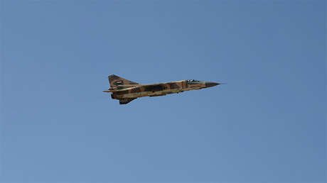 La coalición liderada por EE.UU. derriba un avión sirio en Raqa