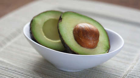 Beneficios de las hojas de aguacate que quizá no conocía