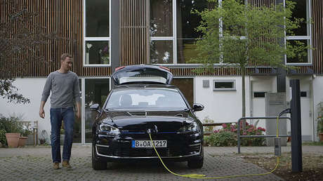 VIDEO: Así se pueden usar ahora las farolas para cargar los vehículos 
