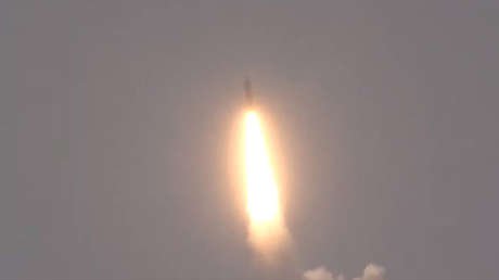 VIDEO: El Ministerio de Defensa ruso muestra el lanzamiento submarino del nuevo misil nuclear Bulavá