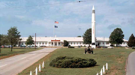 Bloquean el acceso a una base militar en EE.UU. por la presencia de un hombre armado