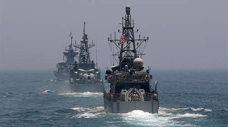 CNN: Buques y aviones de EE.UU. están listos para atacar a Siria