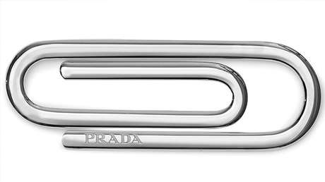 Prada indigna a la Red con su clip para billetes por 185 dólares 