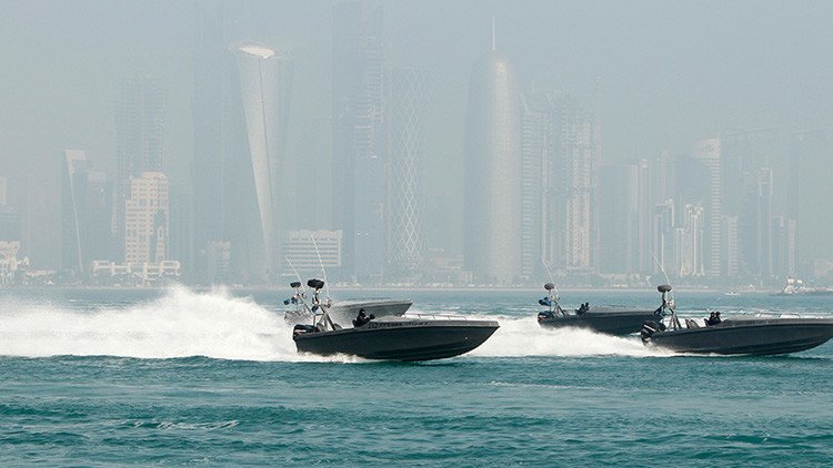 Ministro de Defensa de Catar discute la cooperación militar con el jefe del Pentágono