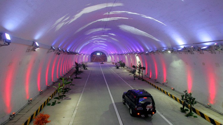 El puente marítimo más largo del mundo alcanza su fase final en China (video, fotos)