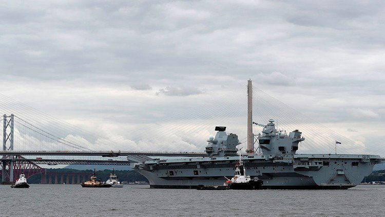 ¿Cómo el mejor portaviones británico podría ser hundido por misiles baratos?