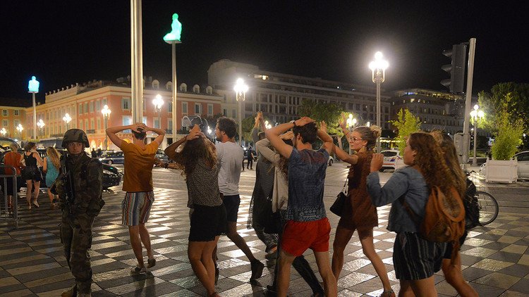 Atentado en Niza: Un año después de "la peor tragedia" de la historia de esa ciudad