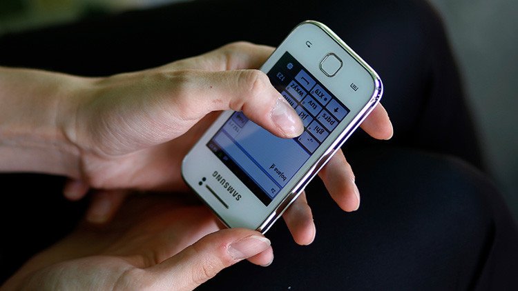 Conceden el divorcio a una mujer porque su marido no le contestaba los mensajes de texto