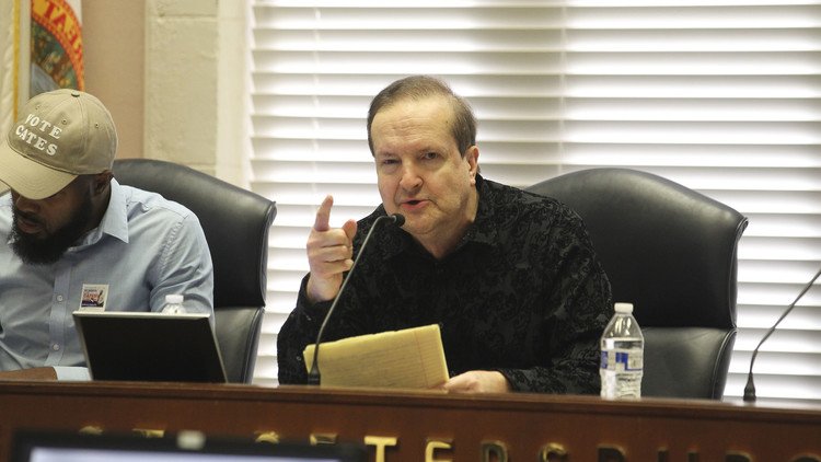 Un candidato en Florida a la comunidad negra: "Si no te gusta EE.UU., vete a África"