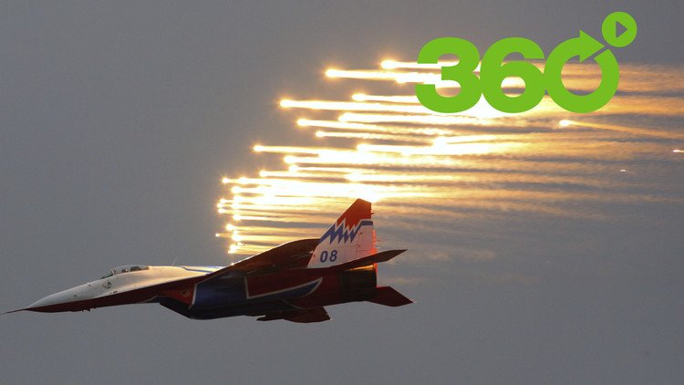 Disfrute de un espectacular vuelo acrobático en 360º a bordo de un MiG-29 en el MAKS 2017