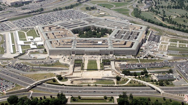 "Vivimos un sistema en que la paz económicamente no es rentable: el pentagonismo"