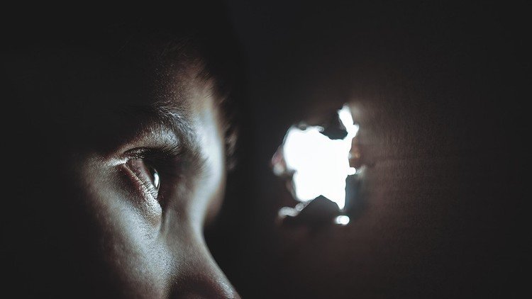 Con prólogo del papa: Cuenta en un libro que fue violado más de 200 veces por un cura y lo perdonó