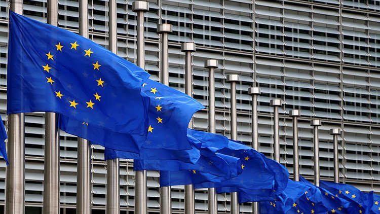 "EE.UU. primero, pero Europa no es lo último": La UE responderá si EE.UU. amplía sanciones a Rusia