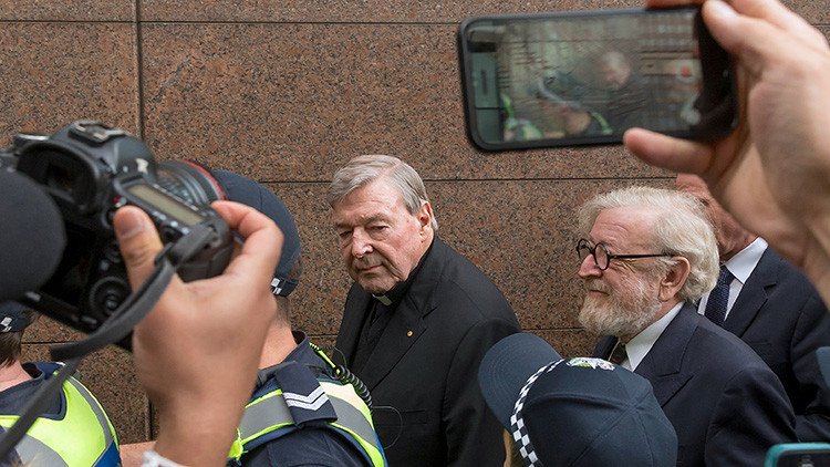 El 'número tres' del Vaticano comparece ante un tribunal acusado de múltiples casos de pedofilia