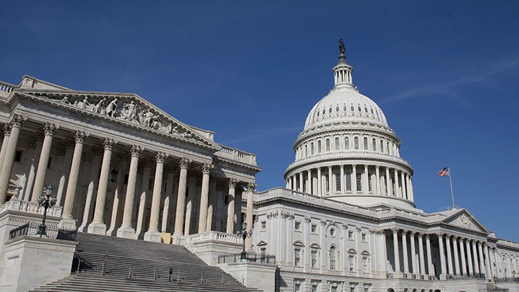 Congresista de EE.UU.: "Debemos dejar de intentar gobernar el mundo entero"