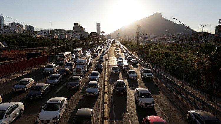 Las amenazas de Trump ponen en peligro la venta de autos mexicanos en EE.UU. 