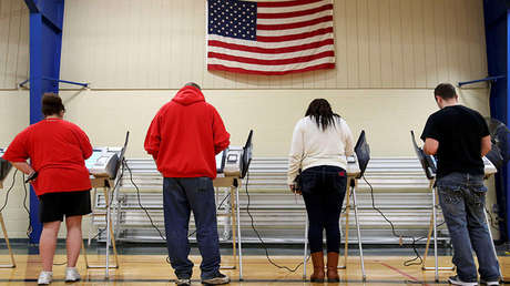 "Los medios de EE.UU. diluyen los hechos con falsas historias de 'hackers' rusos"