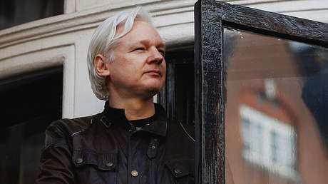 Acusan a la CNN de "chantajear" al usuario que creó el polémico videomontaje de Trump