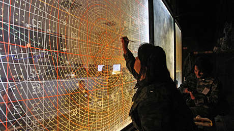 Aclaran por qué se retira el general responsable del arsenal nuclear de Rusia