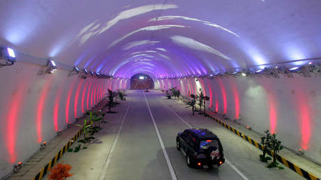 El puente marítimo más largo del mundo alcanza su fase final en China (video, fotos)